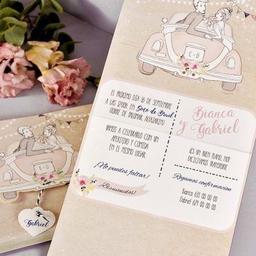invitacion-de-boda-clara-39700-coche-just-married-novio-corazon-romantica-divertida