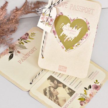 invitacion-de-boda-clara-39701-corazon-pasaporte-original-divertida-romantica