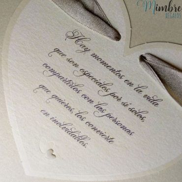 invitacion-de-boda-romantica-corazon-lazo-pajaritos