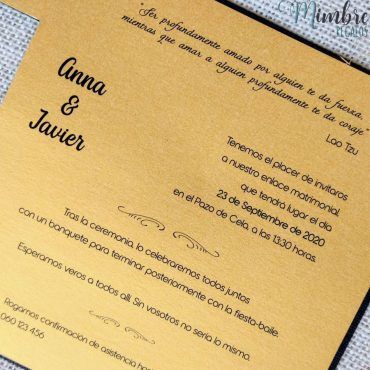 invitacion-de-boda-negro-dorado-lazo-ventana-corazon-romantica