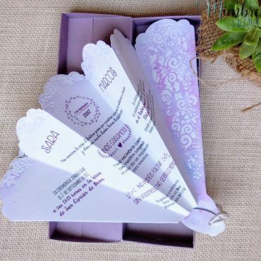 invitacion-de-boda-emma-abanico-malva-abaco-caja-original