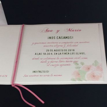 invitacion-de-boda-original-forro-flor-marron-vintage-romantica