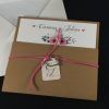 invitacion-de-boda-original-forro-flor-marron-vintage-corazon-romantica