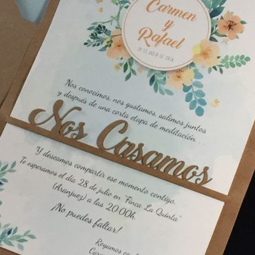 invitacion-de-boda-original-elegante-floral-marron-forro