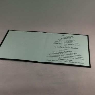 invitacion-de-boda-tarjeta-elegante-negro-silueta-perfil-novio-novia
