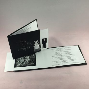invitacion-de-boda-tarjeta-elegante-negro-blanco-foto-imagen-traje-novio-novia