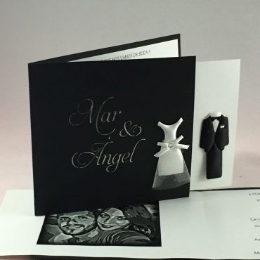 invitacion-de-boda-tarjeta-elegante-negro-blanco-foto-imagen-traje-novio-novia