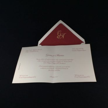 invitacion-de-boda-tarjeta-clasica-elegante-forro-rojo