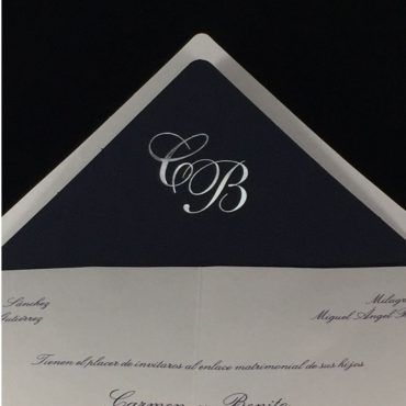 invitacion-de-boda-tarjeta-clasica-elegante-forro-azul