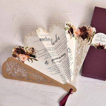 39818, invitación, boda, cardnovel, abanico, caja, morada