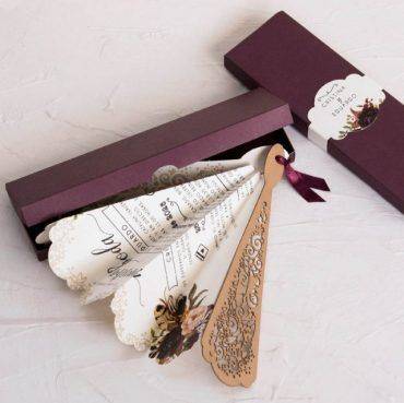 39818, invitación, boda, cardnovel, abanico, caja, morada