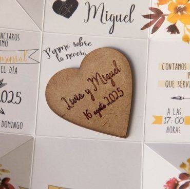 39820, invitación, boda cardnovel, soplamocos, caja, flores, corazón, madera