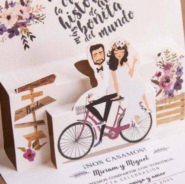 39829, invitación, boda, cardnovel, 3d, novios, bici, ramo, flores